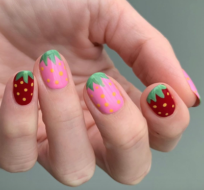 Strawberry nail art 