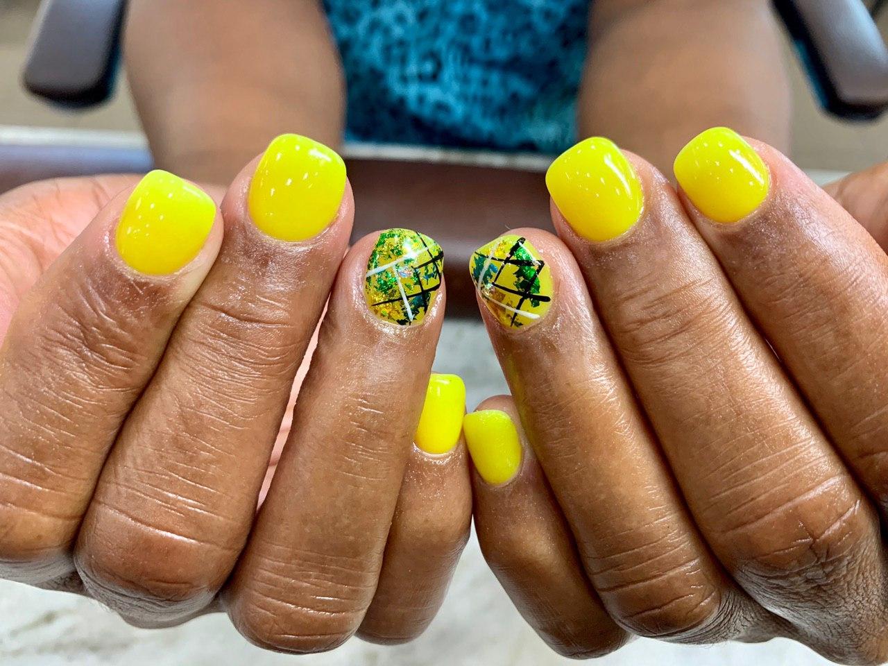 Yellow Nail Art | nails10