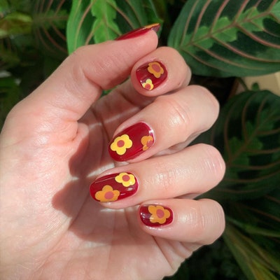 Floral Nail Art 