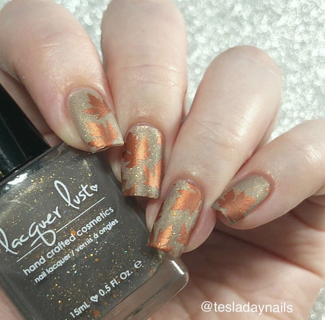 fall nails leaves