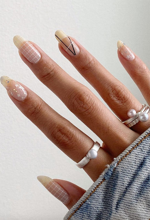 40+ Star Nail Designs To Try Right Now - The Mood Guide