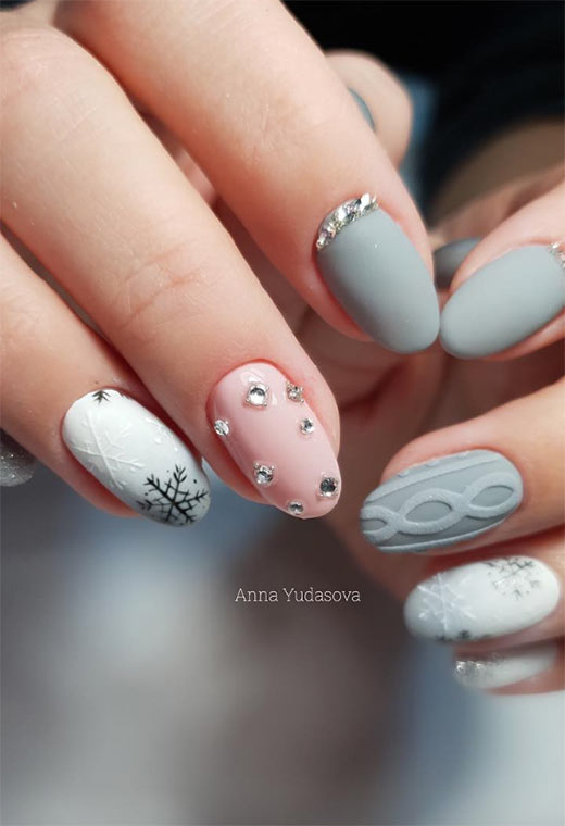 Mushroom Nails Are The Cutest Fall Manicure Trend Of 2023